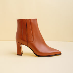 [SAMPLE] Terracotta Calf Leather Bold Block Ankle Boot