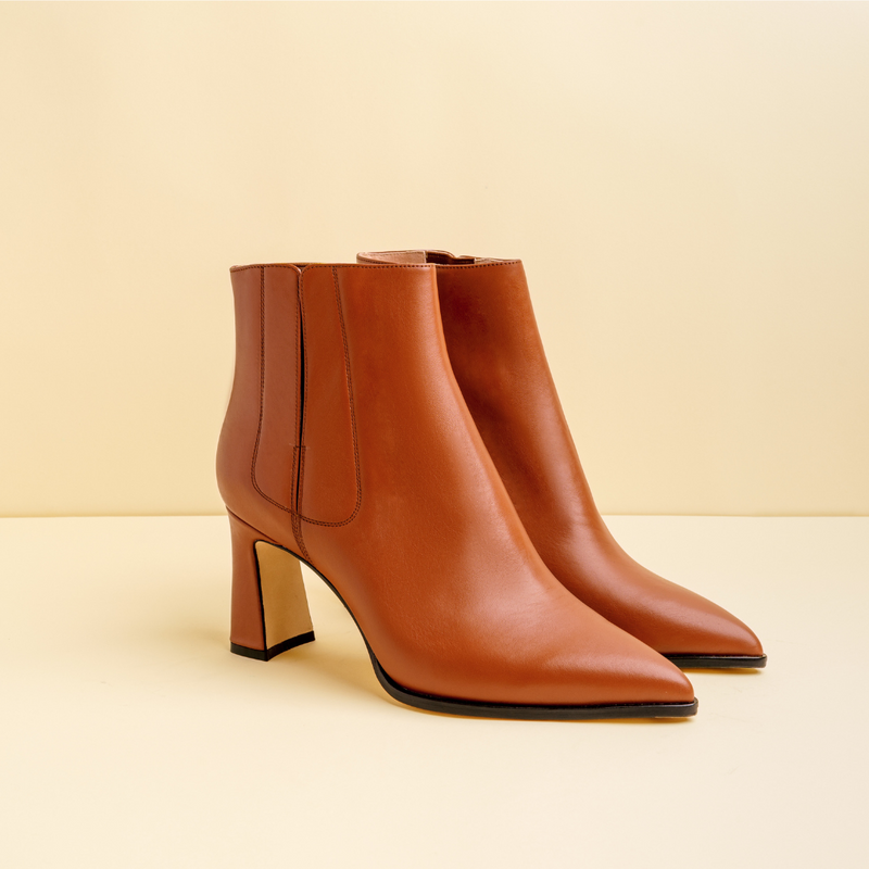 [SAMPLE] Terracotta Calf Leather Bold Block Ankle Boot