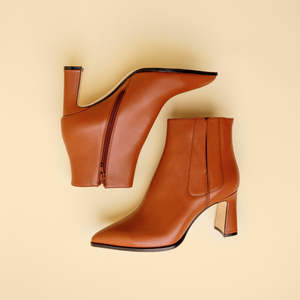 [SAMPLE] Terracotta Calf Leather Bold Block Ankle Boot