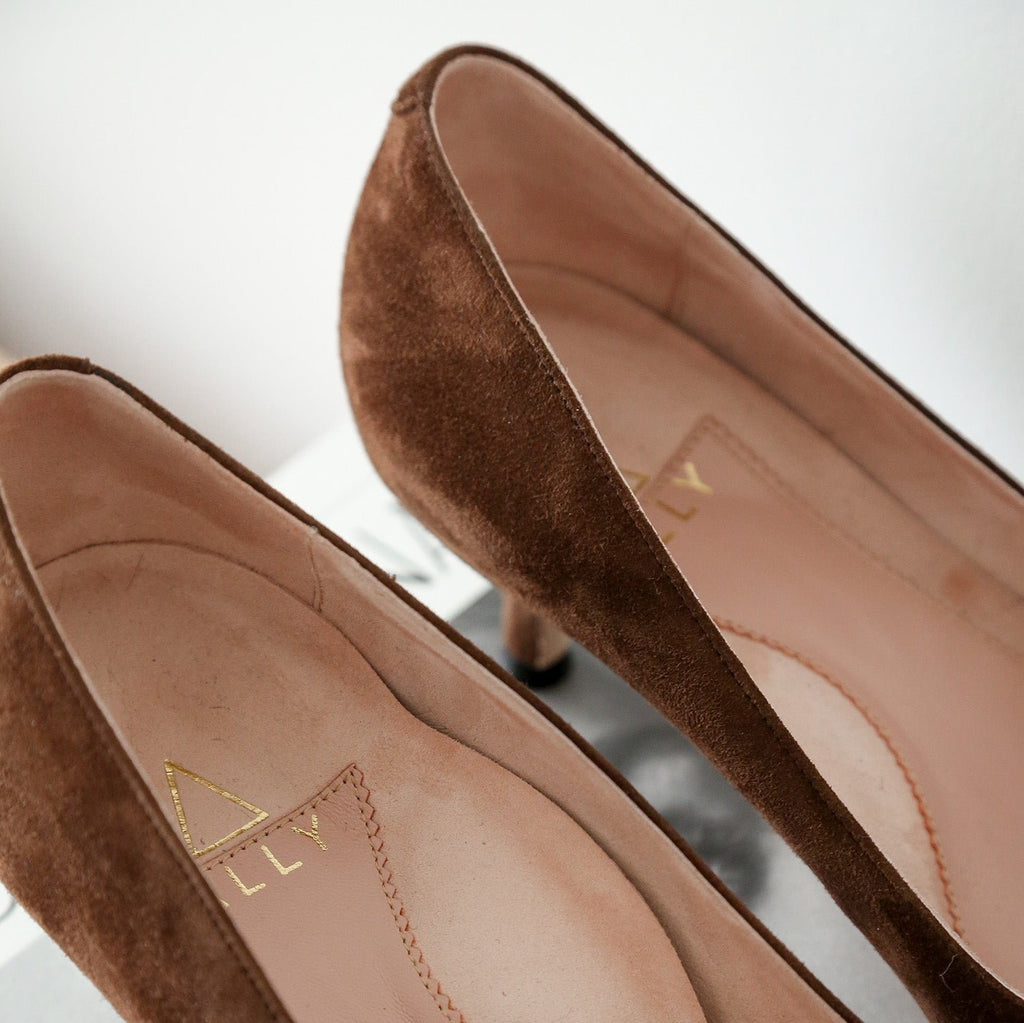 Moxie Mocha Suede Kitten Heel